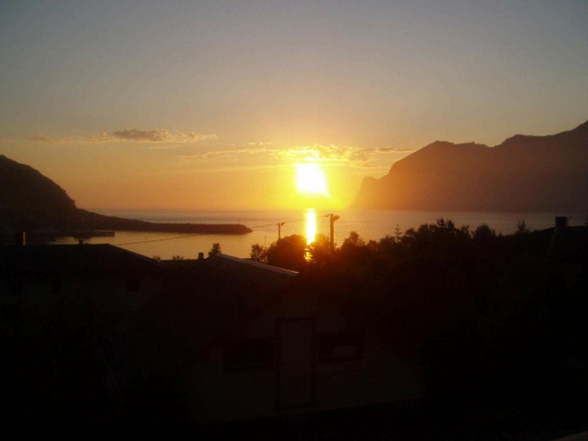 6 Person Holiday Home In Senjahopen Mefjordvær المظهر الخارجي الصورة